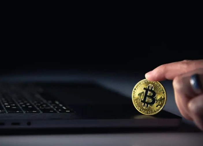 Crypto Volatility Explained: Trading Strategies & Risk Management